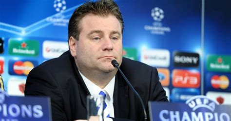 Ajax staat nationaal en internationaal bekend om zijn joodse achtergrond. Directeur KRC Genk wordt gedeputeerde in Limburg ...