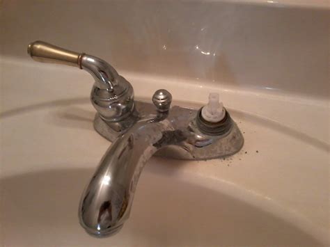 How to fix a leaky compression faucet: How To Fix Bathroom Sink Faucet Drip - Image of Bathroom ...