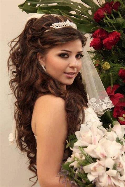 Whether you are looking for short, long or medium variants, you can use the ideas of curly hairstyles … easy hairstyles for long curly hair 2016 - Styles 7