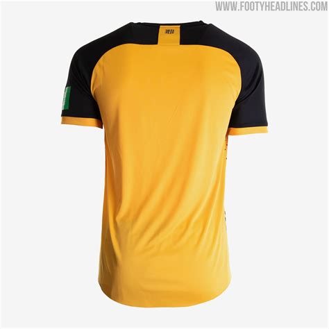 Dynamo dresden trikot are a theme that is being searched for and favored by netizens today. Dynamo Dresden 20-21 Heim-, Auswärts- & Torwarttrikot ...