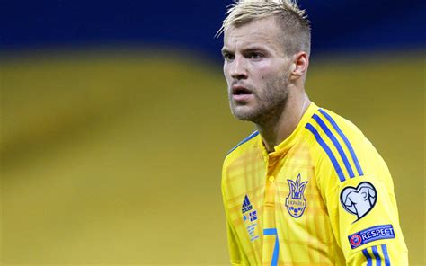 €4.00m* oct 23, 1989 in leningrad, udssr. Download wallpapers Andriy Yarmolenko, football, Ukraine ...