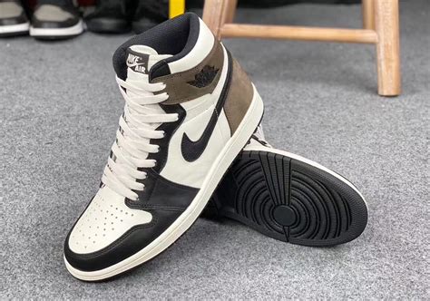 Nike has unveiled official images of the air jordan 1 high og 'dark mocha' which will release on october 31st. Air Jordan 1 Retro High OG ''Dark Mocha'' - 555088-105 ...