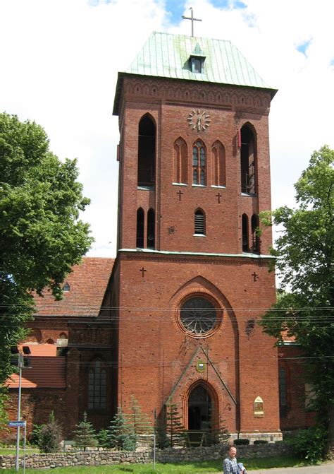 W kamieniu pomorskim na ulicy dworcowej rozpoczęło się wylewanie asfaltu. Kathedrale (Kamień Pomorski)