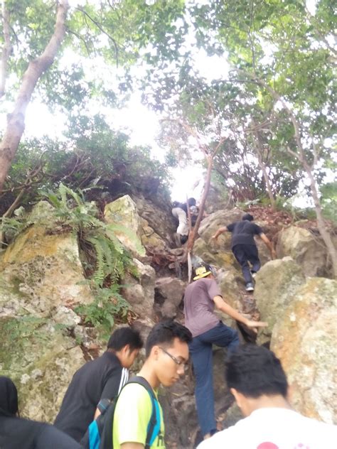 Berkat belajar di kolej islam, ada la sikit2 ilmu yg kami ada. Sunset di Bukit Batu Putih, PD