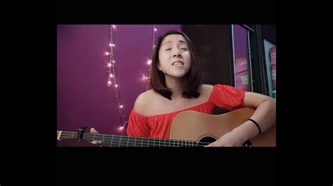 Aku selalu tersenyum bayangkan kita hidup berdua berjalan berpegangan tangan takkan kau lepaskan. Hafiz Suip - Kisah Cinta Kita | Acoustic cover by Eshia ...