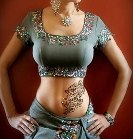 The above tattoo is about mid way henna tattoos often contain flora and natural designs such as flowers and ferns. Latest Pakistani Mehndi / Henna Tattoo Designs For Girls