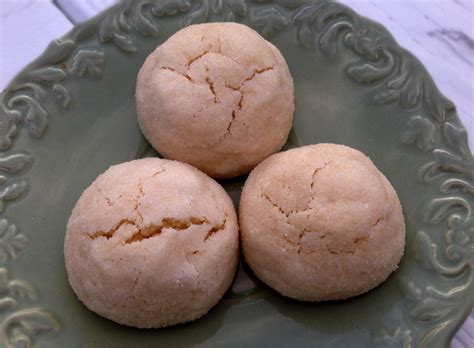 Only made half of the icing and it was plenty for both batches, but i don't like things too sweet. Twelve Days of Christmas Cookies: Lemon Pillow Cookies ...