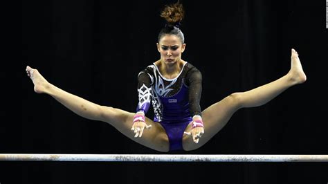 She is the second of three children and her sister, katrina ann, is a former national synchronized swimmer. HOA PHONG LAN VIỆT-VIETNAM ORCHIDS: Farah Ann Abdul Hadi