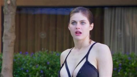Do we have any information at all concerning the release dates for alex's new movies?? Lost Girls & Love Hotels: Η Alexandra Daddario υποδύεται ...