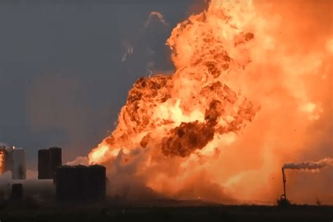 Watch this video of the SpaceX Starship prototype EXPLODE during test | TweakTown