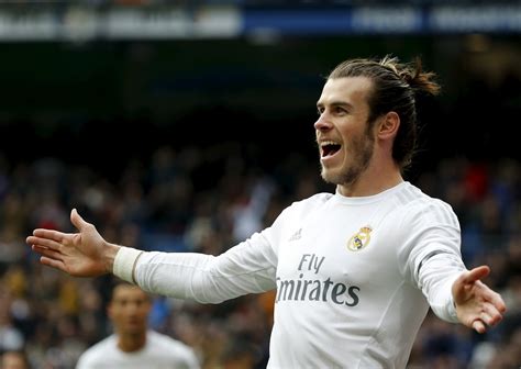 Bale meanwhile failed to assert himself on his 96th appearance for his country, with some wondering as the presenter began the question, bale didn't even wait around for its conclusion as he stormed off. Gareth Bale: Real Madrid 'open contract talks' with Manchester United target