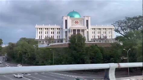 Seorang lelaki mengaku tidak bersalah atas dua pertuduhan melacurkan serta menjadi bapa. Kompleks Mahkamah Kota Kinabalu - Time Lapse - YouTube