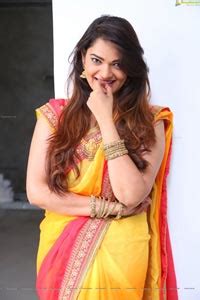 Ragalahari.com | south india's #1 entertainment website. Heroine Ashwini HD Photos