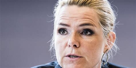 + add or change photo on imdbpro ». Støjberg skal stå skoleret: Luk kattelemmen for chauffører ...