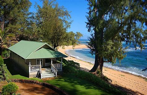 View photos, pricing, amenities and more for free. Trend Beach Cottage Hawaii in 2020 | Beachfront cottage ...