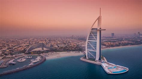 Последние твиты от arabnews (@arabnews). Burj Al Arab, seul hotel 7 étoiles du monde