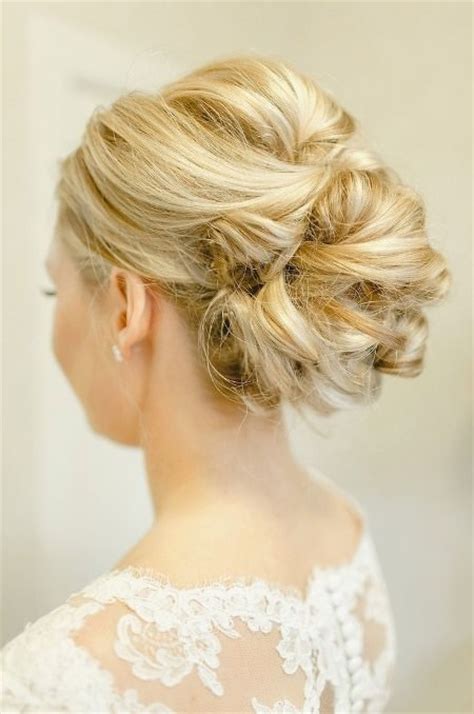 Wedding guest hairstyles are usually more relaxed and simple. 20 Classy Hairstyles for Wedding Guests