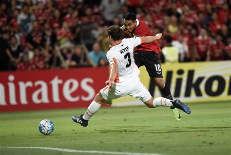 2 x 2.5 hour sessions (5 hours in total) held at lilys football centre in seven hills. ACL: Muang Thong v Roar pic special - FTBL | The home of ...