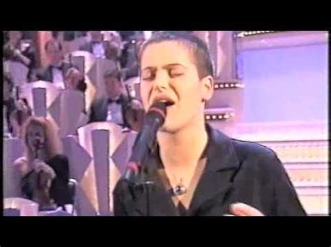 A casa di luca is located at italy, diamante, via caravaggio 2. Silvia Salemi - A casa di Luca - Sanremo 1997.m4v - YouTube