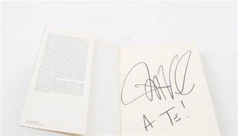 Fabio volo è nato a calcinate, in provincia di bergamo, nel 1972. Collezione intera di 8 libri autografati da Fabio Volo ...