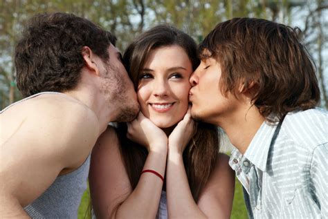 What Are Polyamorous Relationships? - Grapevine