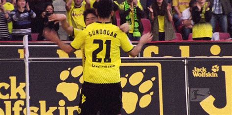İlkay gündoğan news, gossip, photos of i̇lkay gündoğan, biography, i̇lkay gündoğan girlfriend list i̇lkay gündoğan is a 30 year old german footballer born on 24th october, 1990 in gelsenkirchen. The Intense bromance of Ilkay and Shinji Gundogawa ...