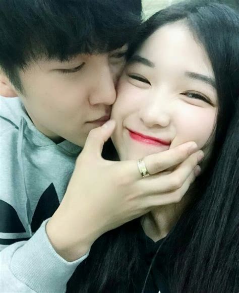 Pada tanggal 17 maret 2010, detail mengenai anggota baru, lizzy, telah diumumkan, diikuti dengan dirilisnya konsep foto group untuk single album, bang!. Foto Ulzzang Boy China - gaya foto