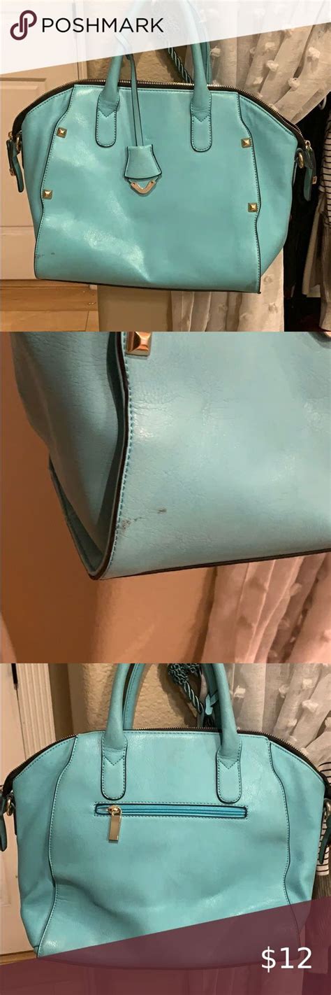 I like ones that have lots of slots, pockets etc. Sky Blue Purse Floral Pattern Inside in 2020 | Blue purse ...