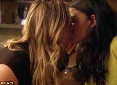 Vixen lily labeau alexa grace. Gossip Girl's Hilary Duff shares lesbian kiss with co-star ...