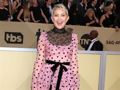 Kate hudson joins rachael ray in her kitchen to fill us all in on what's new with her boys. Kate Hudson erwartet ein Mädchen! | Kate hudson, Mädchen ...