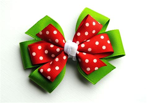 These are great for your kids, yourself and even make great gifts for christmas! Green w/Red Polka Dots Layered Christmas Hair Bow. | Christmas hair bows diy, Christmas hair ...