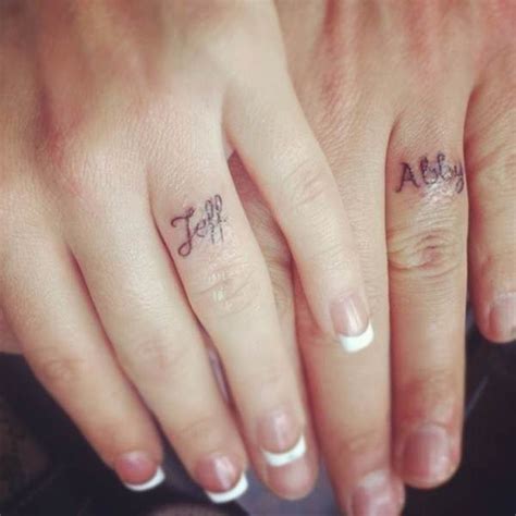 Mensajes para enviar por email los mejores deseos a familiares, amigos y conocidos. + de 70 Tatuajes para parejas que os enamorarán este 2018 ...