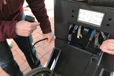 Öffnungszeiten hängen von der jeweiligen zweigstelle ab, sehen sie sich die öffnungszeiten bei der gewünschten zweigstelle an. Neu in Langenhagen: Sitzen, surfen, E-Bike laden - Sparda ...