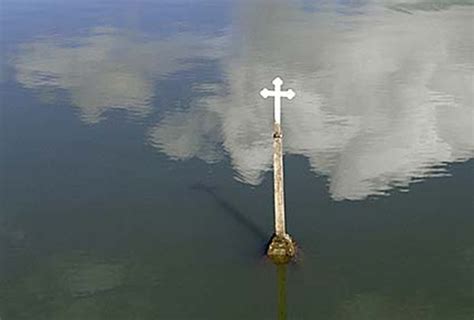 Jahrhundert über dem stausee ottenstein. Aus den Fluten: Versunkenes Dorf wieder aufgetaucht ...