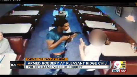 We did not find results for: Man robs Pleasant Ridge Chili, holds waitress at gunpoint ...