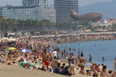 ¿qué está pasando en barna ciudad y en sus barrios? Nicoláshistoria: Paisajes Humanizados