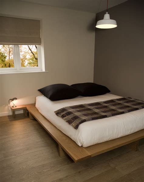 Check out these best deal futons at futonbeds.com, today! simple and stylish futon bed | Futones, Camas, Decoración ...