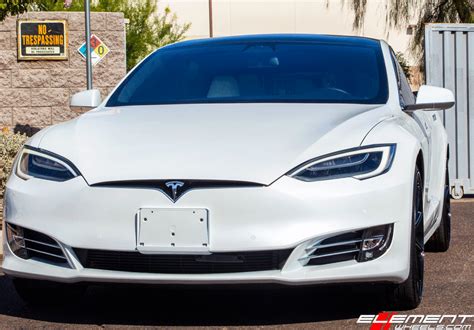 Tesla model x i 75d. 22 inch Savini Black Di Forza SV-4 Gloss Black Milled on ...