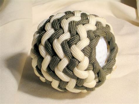 A diamond knot will give your paracord projects a professional, finished look. Pineapple Knot | It's Knot Art | Paracord, Knots ...