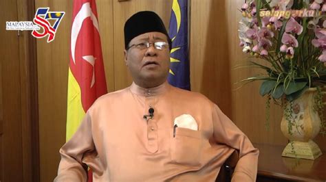 (15 jan 1976) the body of prime minister tun abdul razak arrives from london where he had been receiving medical treatment. Wawancara Merdeka- MB Khalid: Saya kagumi Tunku Abdul ...