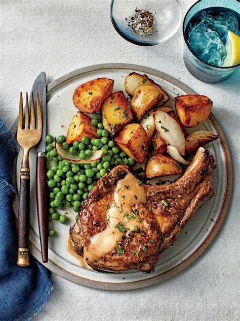 We love this lazy dinner recipe because it's easy to pull together and serves up a host of antioxidants and a. Saturday Night Dinner Ideas - 75 Best Quick Easy Dinner ...