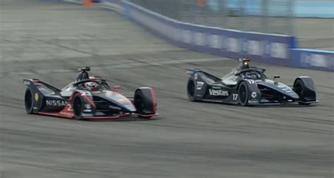 Nyck de vries outlasts all challengers to win 2021 championship dutch driver wins formula e championship after other title contenders crash out early in final race VIDEO: Eerste podium voor Nyck de Vries | RaceXpress