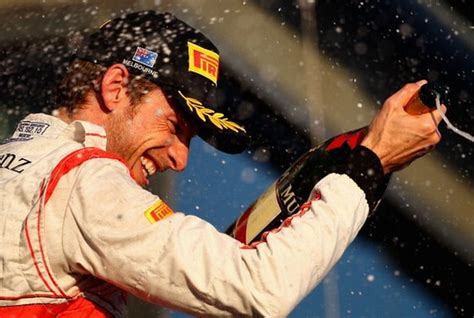 To była jego pierwsza publiczna jazda w maszynie f1 od wypadku. BBC - Andrew Benson: Button gets 2012 season off to a flier