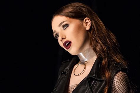 Ioana ignat (born july 22, 1998, in botoșani, romania) is a romanian singer who became known through her participation in vocea româniei. Ioana Ignat: "Folk-ul rămâne o muzică de suflet, de care ...
