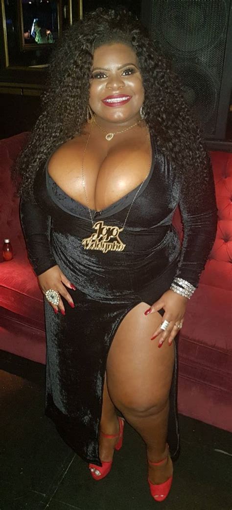 Nomes artísticos jojo maronttinni e também jojo todynho, é uma cantora brasileira. Jojo Todynho - Fotos nua e pelada - Super Nua