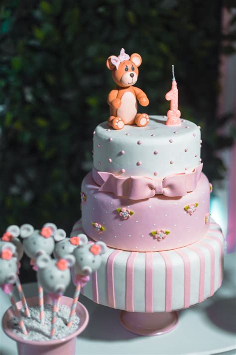 We have lots of quick and easy cake decorating recipes for you to try. Easy Steps to Cake Decorating