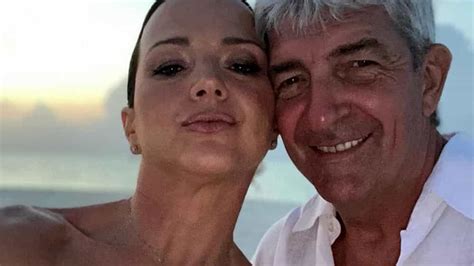 Giornalista professionista, esperta di sanità. Paolo Rossi e Federica Cappelletti, secondo 'sì' alle Maldive