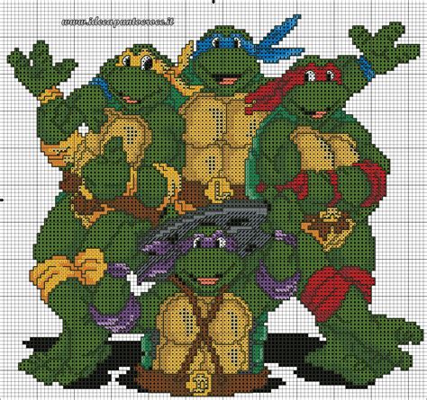 Polish your personal project or design with these teenage mutant ninja turtles transparent png images, make it even more personalized and more attractive. schema tartarughe ninja punto croce | Punto de cruz ...