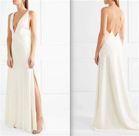 Ihr weißes brautkleid ist von oben bis unten dekoriert mit feiner spitze. Welches Hochzeitskleid wird Pippa Middleton tragen? - WELT