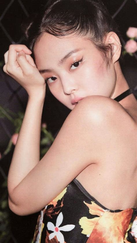 In this personal song, jennie shows her delicate, feminine but independent side, which she… read more. Pin di jennie kim